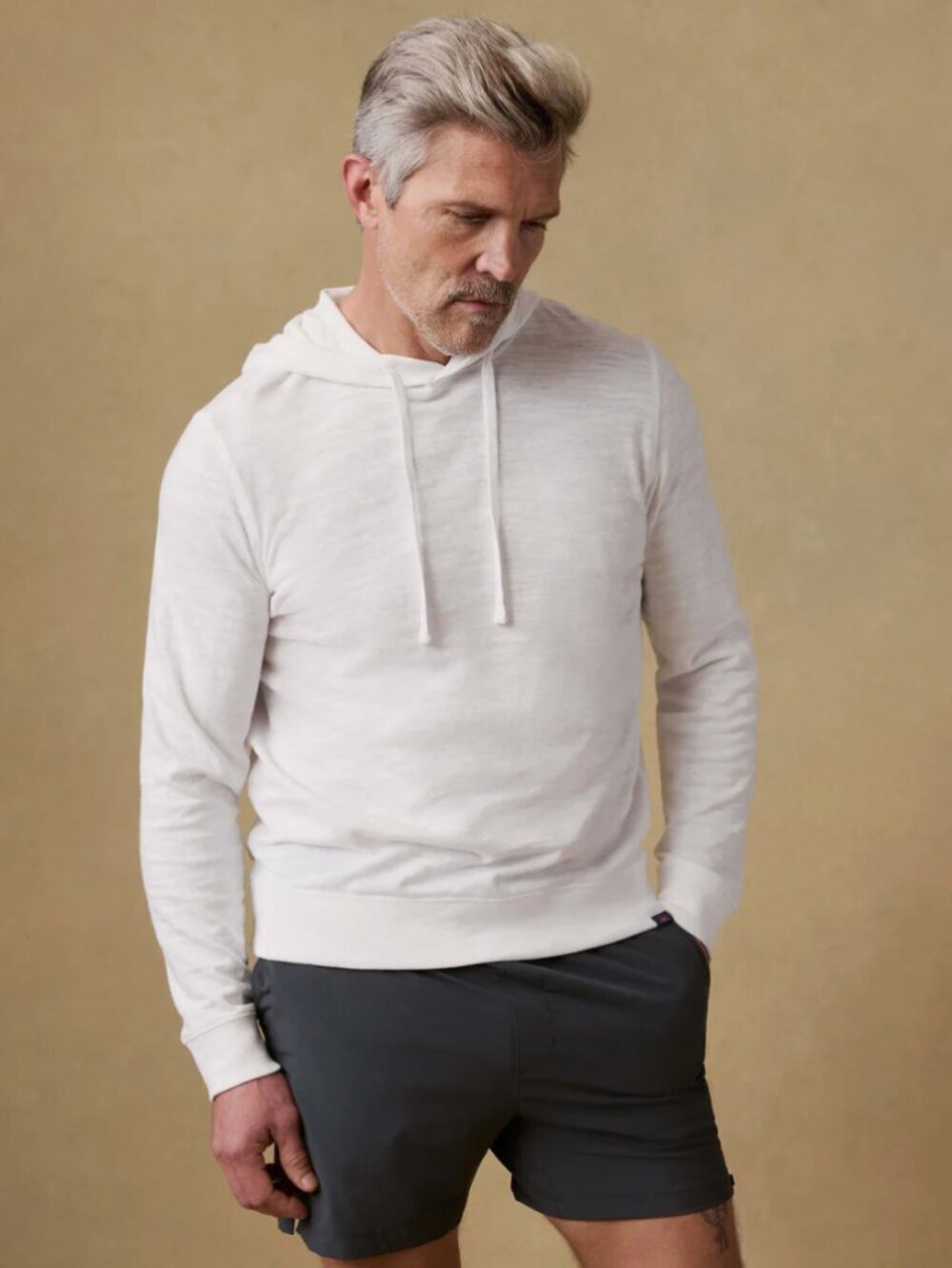 Faherty Sunwashed Organic Cotton Slub Lightweight Relaxed Fit Hoodie White Small